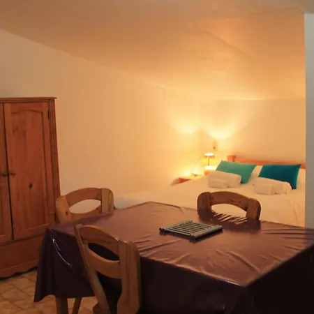 Studio Near The Slopes In Apartment